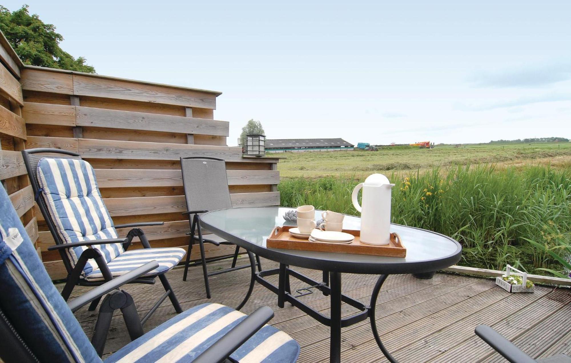 Cozy Apartment In Molkwerum With Wifi Exterior photo